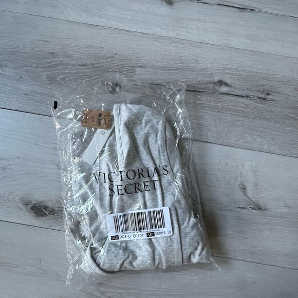 Victoria Secret criss cross front long sleeve knit top Size M Heather LtGrey Nwt - Picture 4 of 5